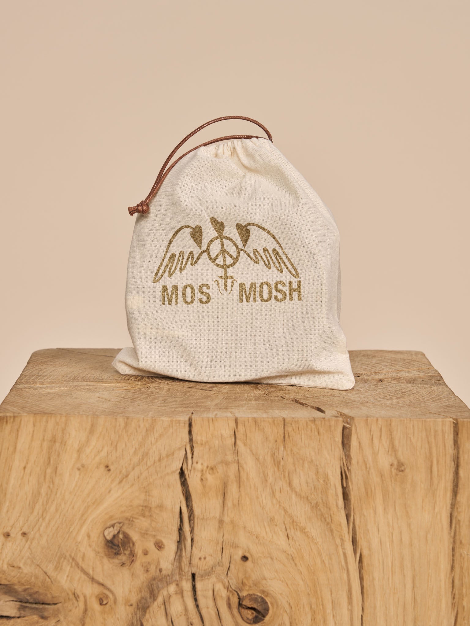 Modelshot / Old Rose / Detail